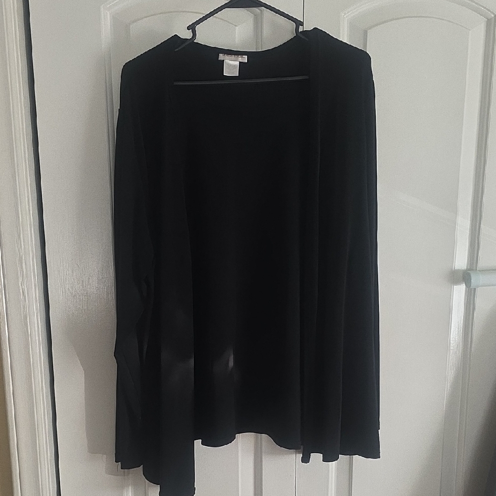 Monroe & Main Elegant Black Cardigan